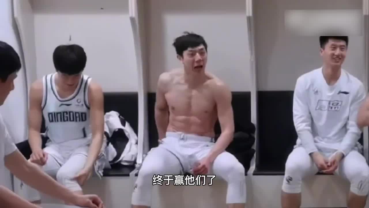 青岛力克广东！宏远旧将杨金蒙激动落泪：我来这5年了，我头一回，终于赢他们了！