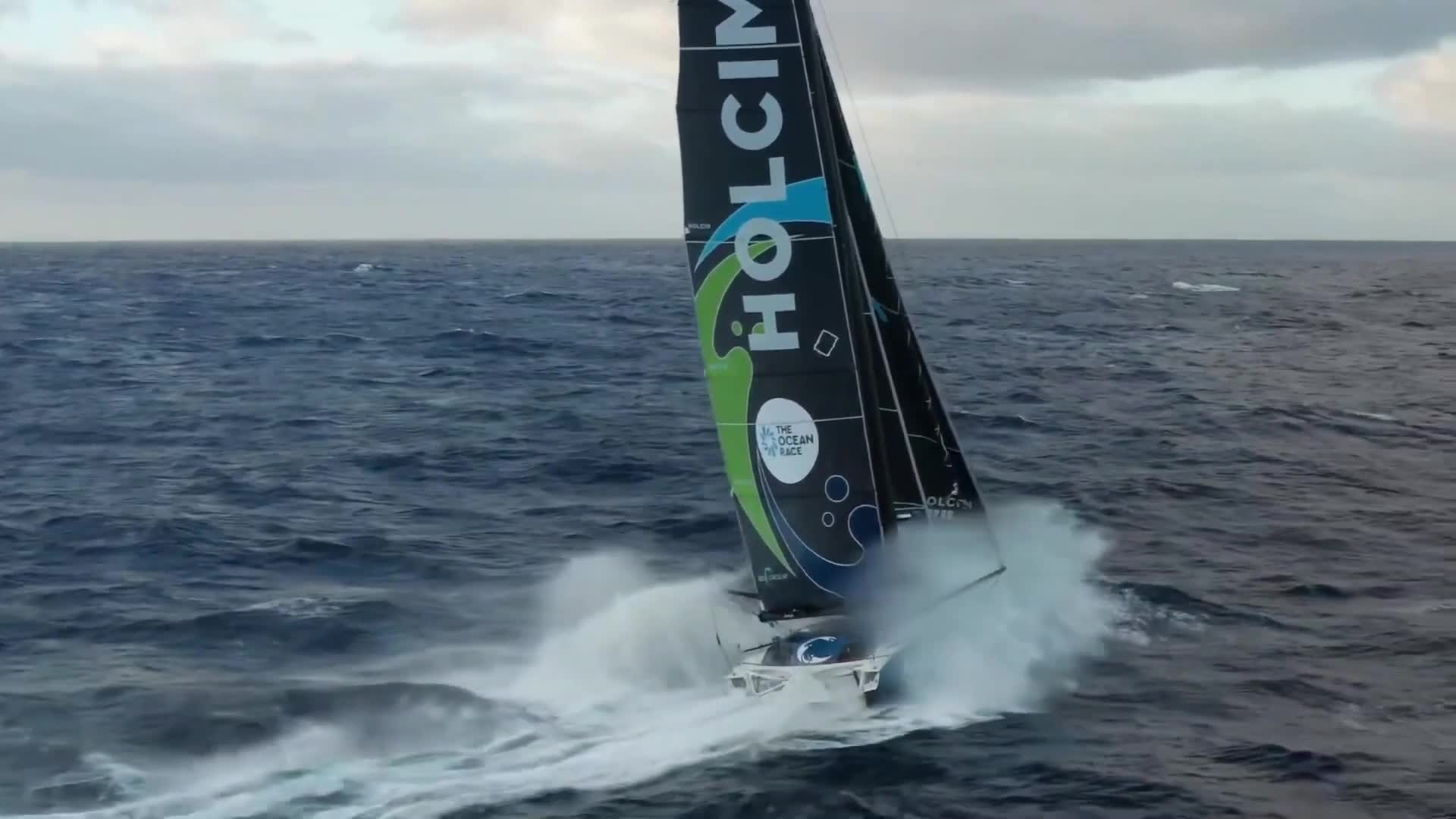 《2022-23世界环球帆船赛》第七集：第三赛段圆满结束 霍尔希姆PRB队暂时领先